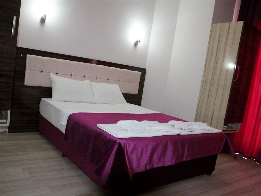 Rosy Otel