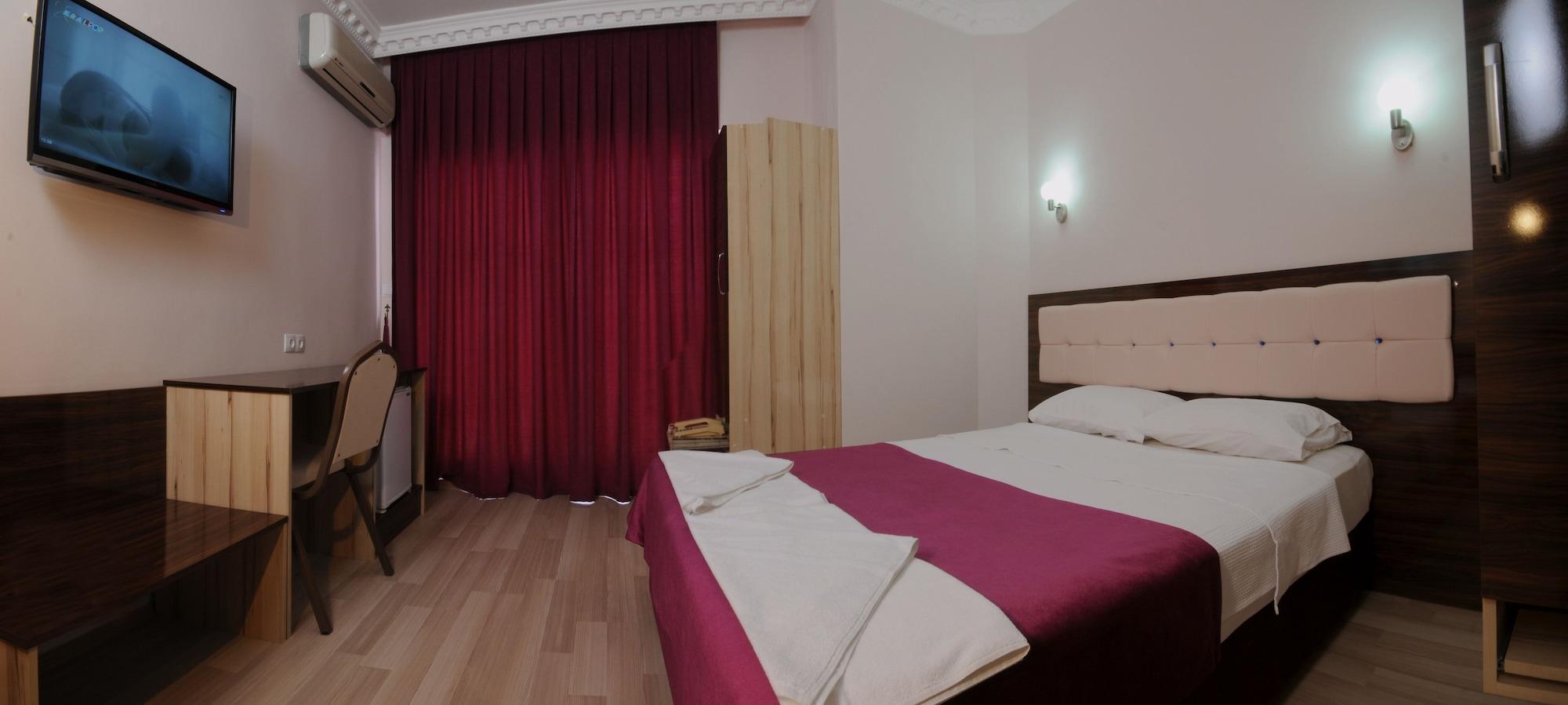 Otel Rosy 2*
