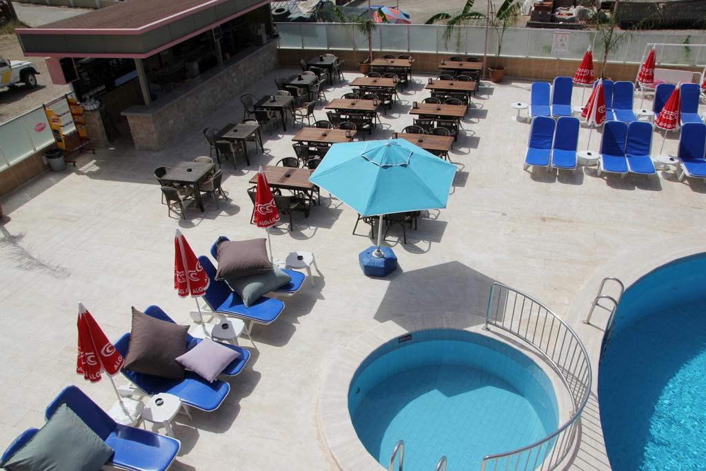 Otel Rosy 2*