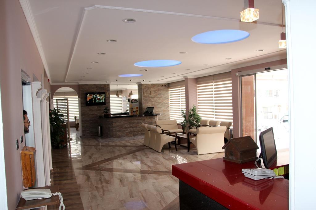 Otel Rosy 2*